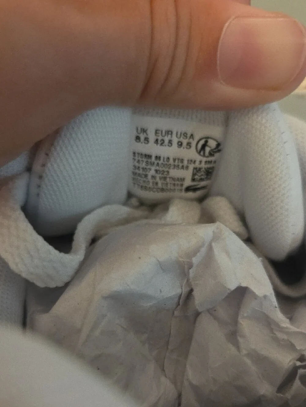 Lacoste Cream White Retro Runner Sneakers